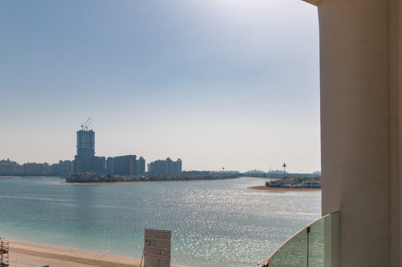 Luton Vacation Homes - Royal Bay Apartment Dubai