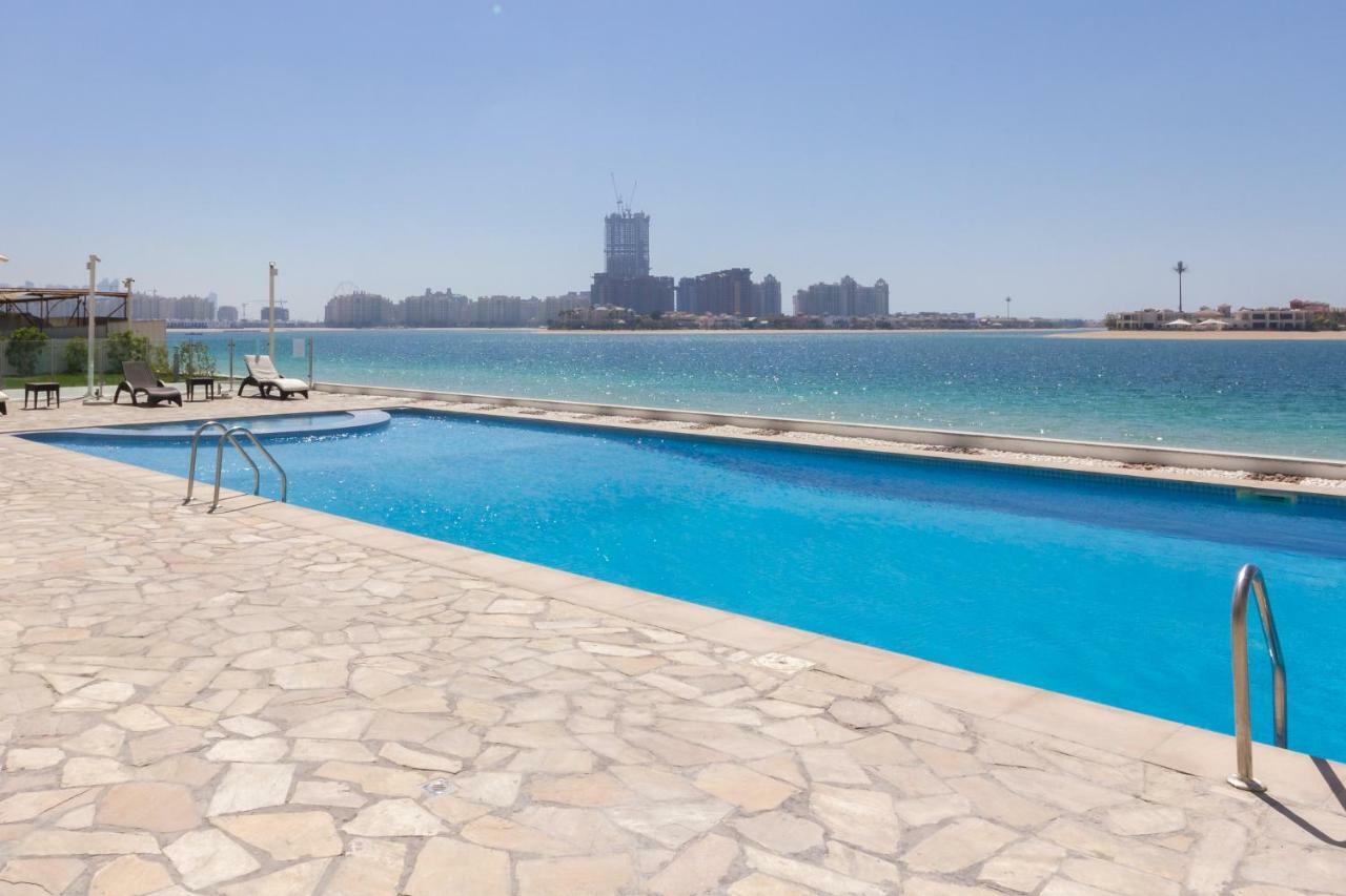Apartment Luton Vacation Homes - Royal Bay *