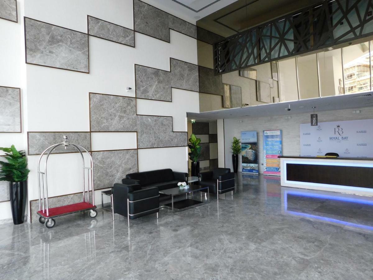 Apartment Luton Vacation Homes - Royal Bay
