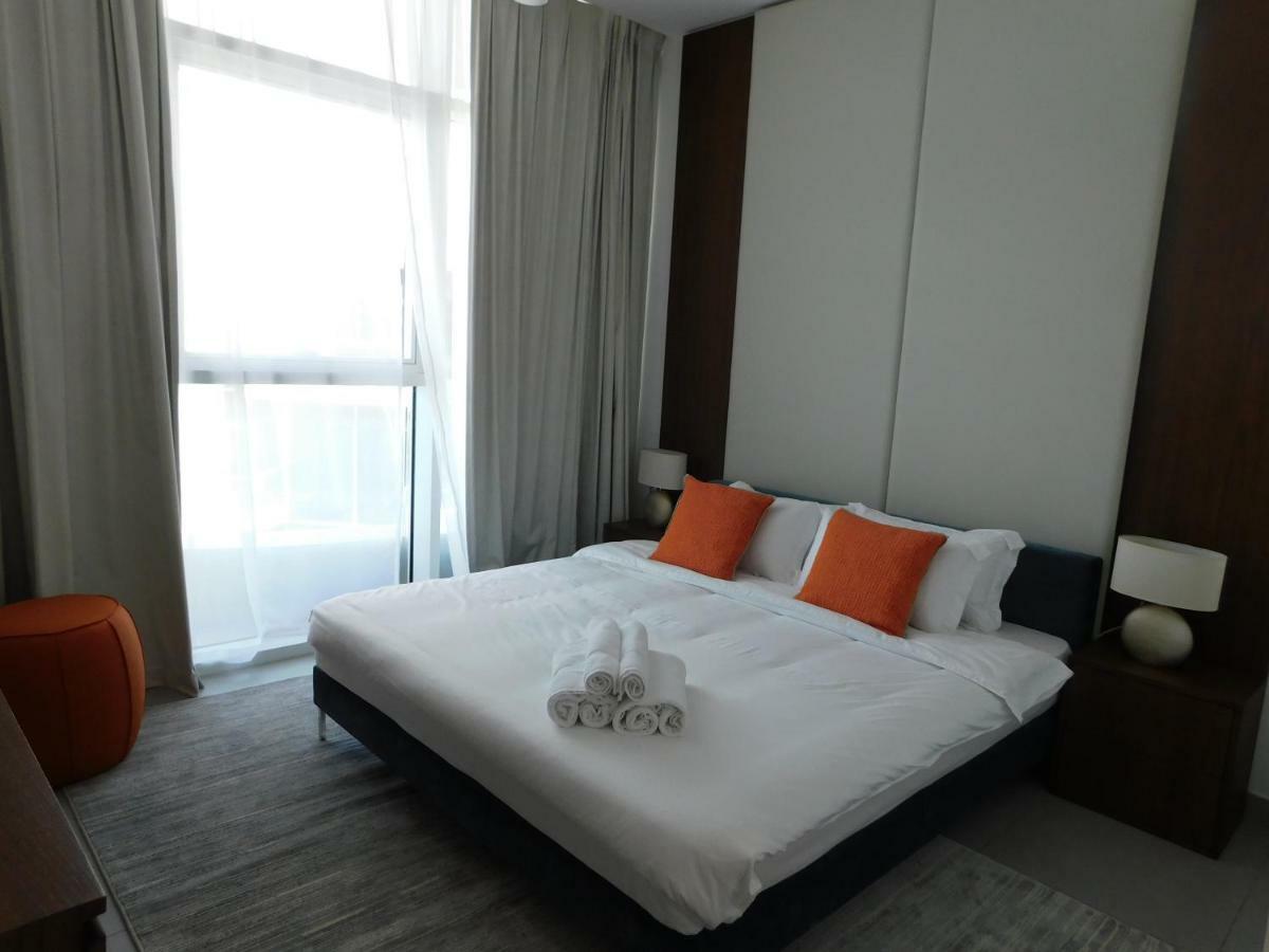 Luton Vacation Homes - Royal Bay Apartment Dubai