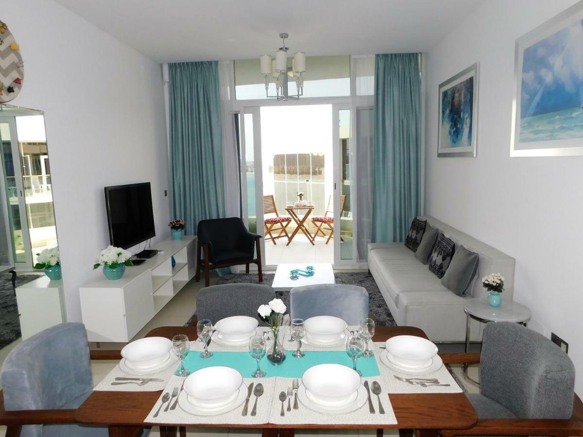 Luton Vacation Homes - Royal Bay * Dubai