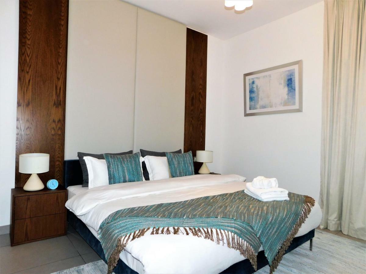 Luton Vacation Homes - Royal Bay * Dubai