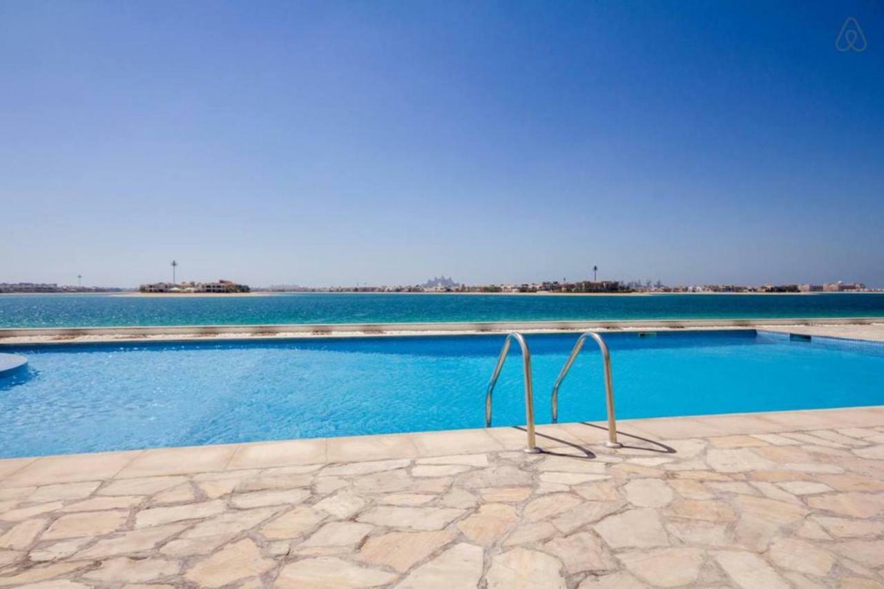 Apartment Luton Vacation Homes - Royal Bay *