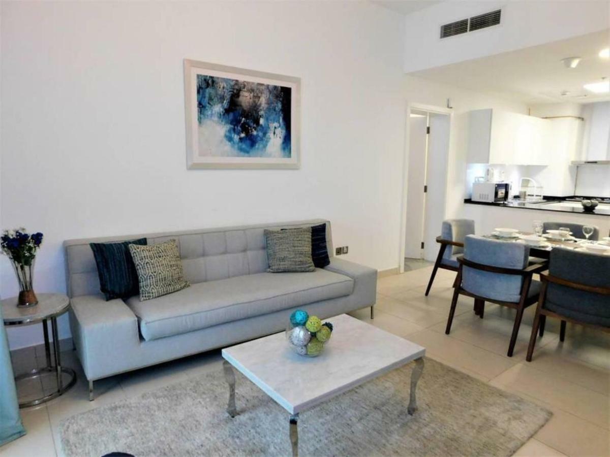 Apartment Luton Vacation Homes - Royal Bay
