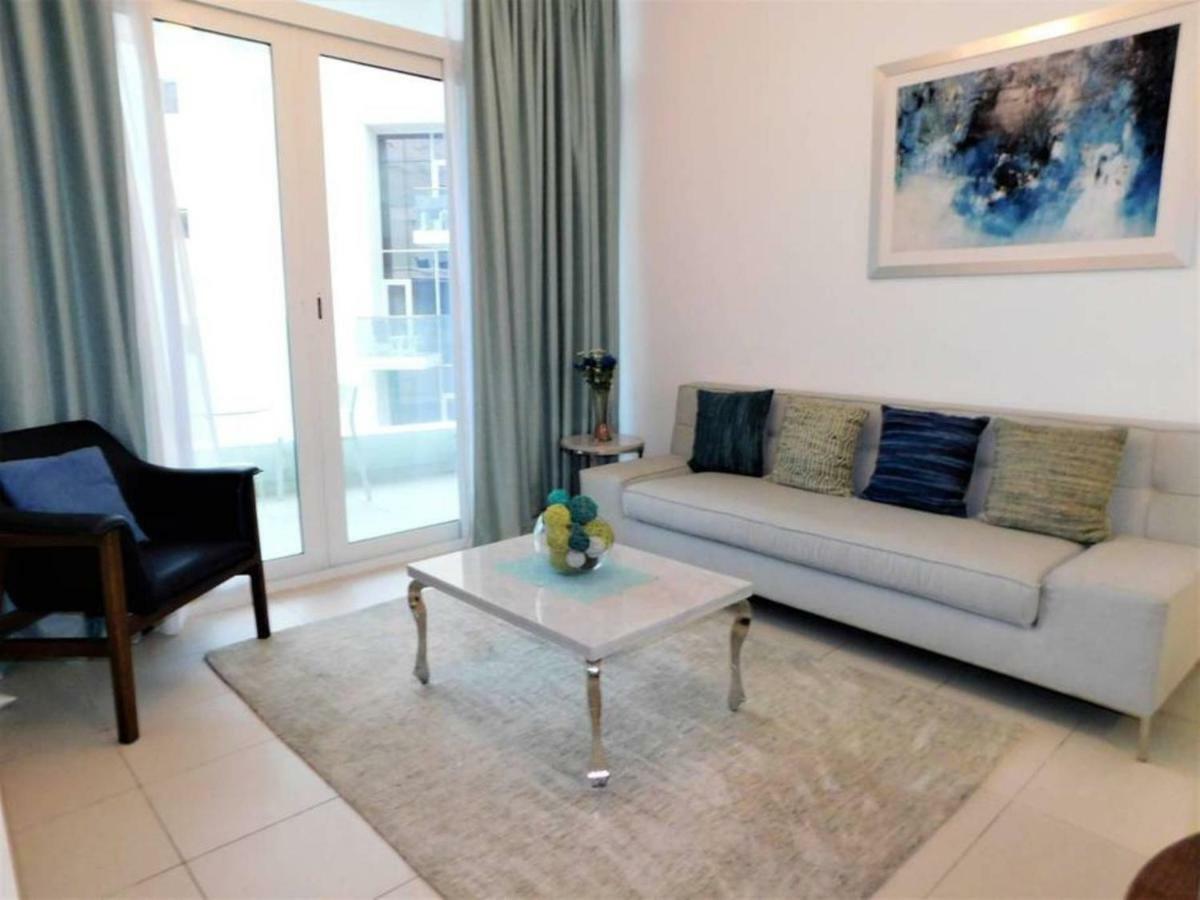 Apartment Luton Vacation Homes - Royal Bay *