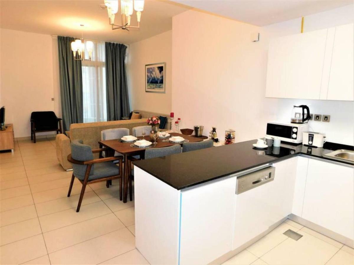 Luton Vacation Homes - Royal Bay Apartment Dubai